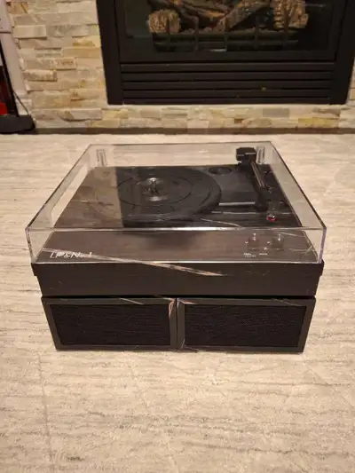 LP&No.1 Vintage Bluetooth Turntable with Speakers, View more