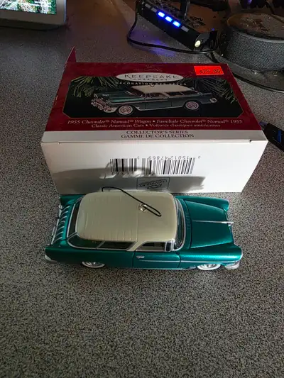 Hallmark Keepsake 1955 Chevrolet Nomad Ornament This Hallmark Keepsake 1955 Chevrolet Nomad Wagon or...