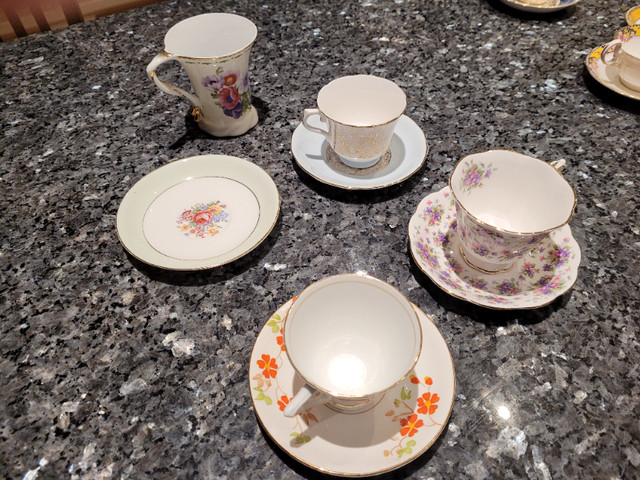 Bone china cups and saucers... in Kitchen & Dining Wares in Bedford - Image 4