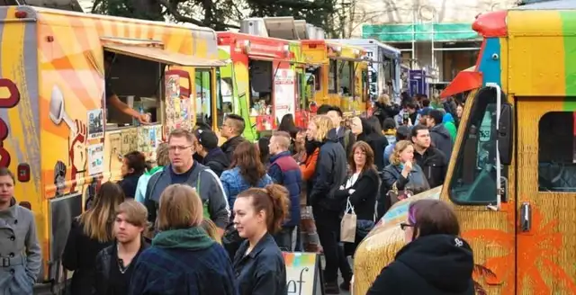 Food truck w/ downtown Vancouver  PERMIT in Other Business & Industrial in Vancouver - Image 2