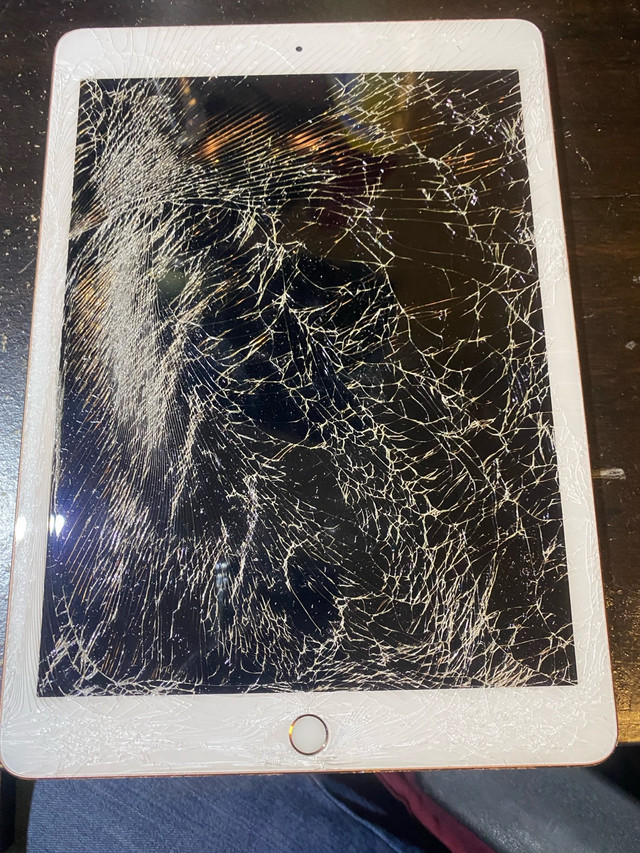 iPad Repair  in Cell Phone Services in Kitchener / Waterloo - Image 2