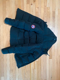 Canada Goose Jacket | Kijiji à Ville de Montréal : acheter et vendre sur le  site de petites annonces no 1 au Canada.
