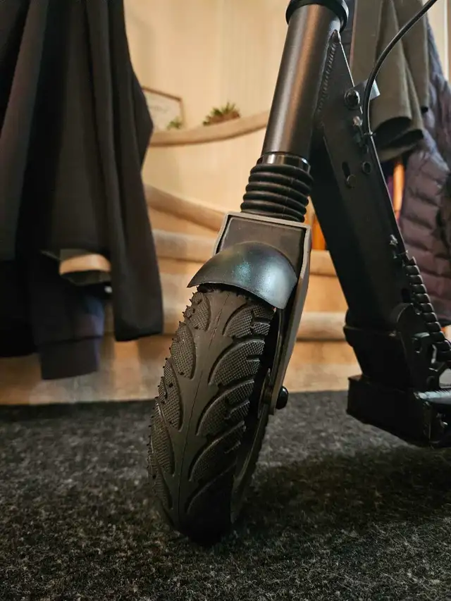 "42V" Mini Electric Scooter (BACK TO SCHOOL DEAL) in eBike in Mississauga / Peel Region - Image 6