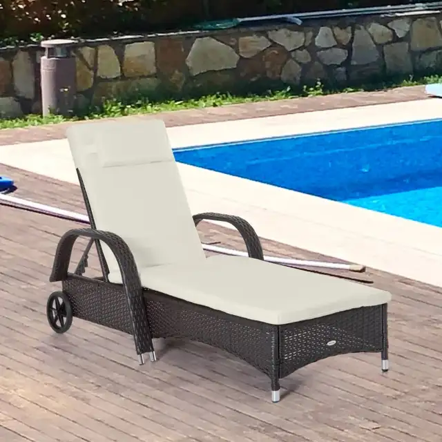 Wicker Chaise Lounge, Outdoor Lounge Chair, PE Rattan Patio Sun in Patio & Garden Furniture in Markham / York Region - Image 9