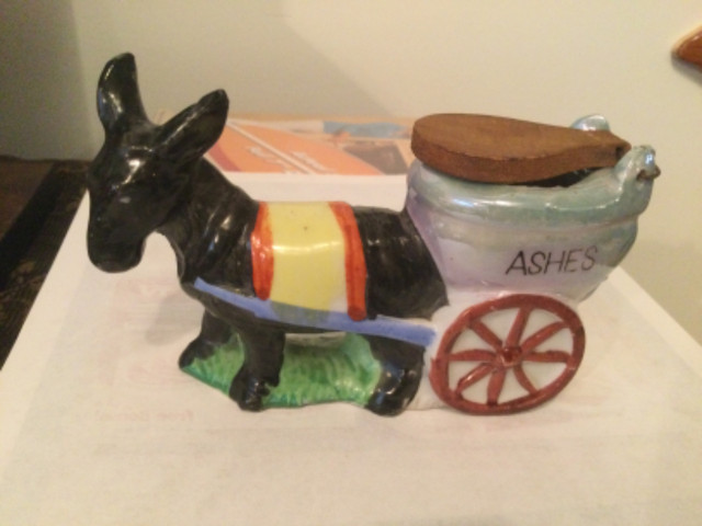 VINTAGE * DONKEY PULLING CART * Label ‘ ASHES’ Wooden Lid in Arts & Collectibles in Edmonton