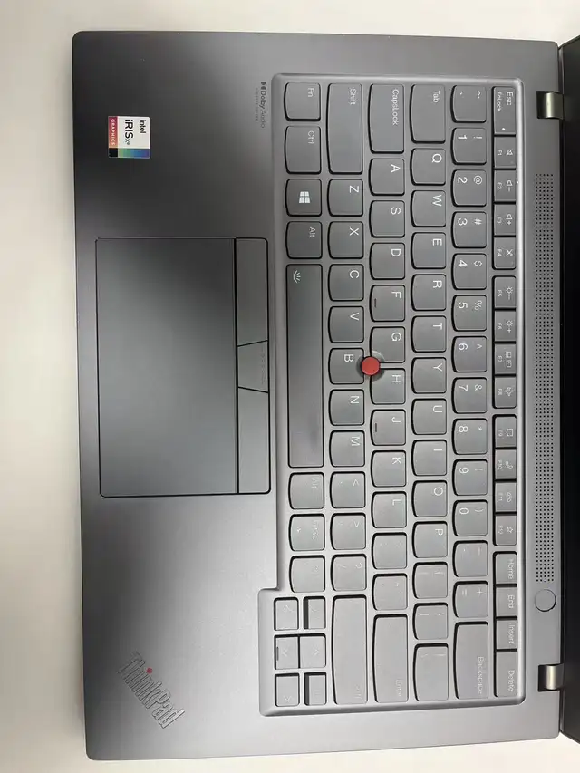 Lenovo ThinkPad T14s G2 in Laptops in Markham / York Region - Image 4