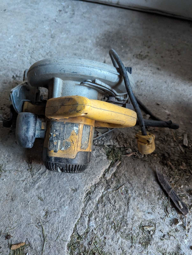 Corded saw $30 in Power Tools in Leamington