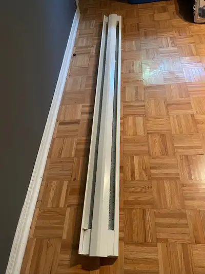Plinthe chauffage électrique 7' ou 2.13 mètres, View more