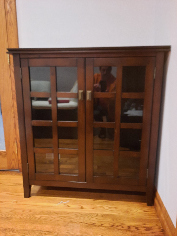 WOOD CUPBOARD WITH GLASS DOORS in Hutches & Display Cabinets in City of Toronto