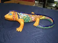 Gecko Décoratif Bibelot fait à la main au Mexique 15.5 Pouce 20$