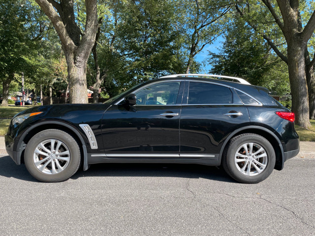 2010 Infiniti FX35 dans Autos et camions  à Ville de Montréal - Image 3