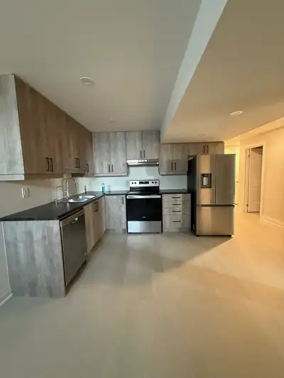 2 BEDROOM BASEMENT UNIT FOR RENT - BRADFORD ON