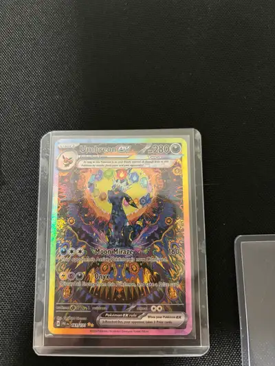 Freshly opened from pack and put in a sleeve and top loader immediately. I’m not certain on getting...