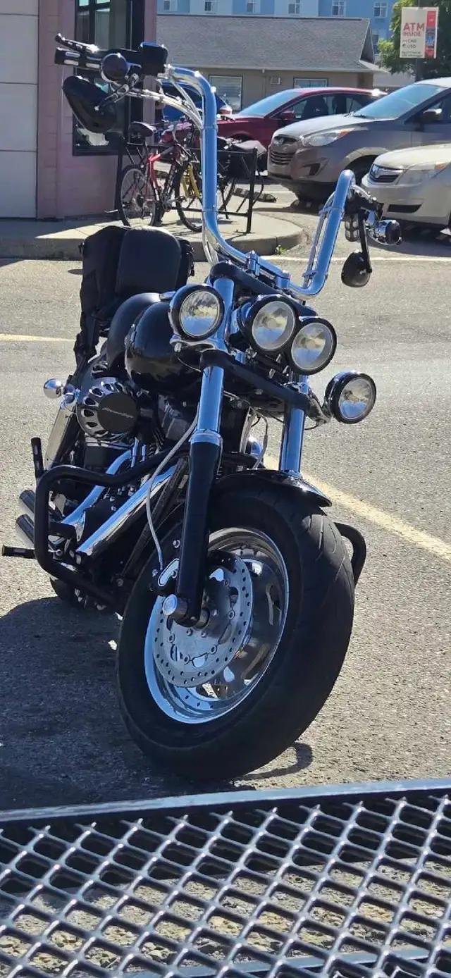 2010 Harley Fat Bob in Street, Cruisers & Choppers in Strathcona County - Image 9