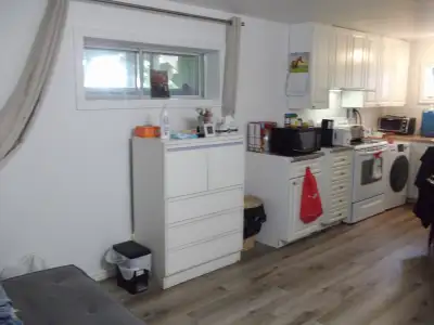 À louer, à ST-JÉRÔME, logement 2 1/2, sous-sol, chambre fermée. Logement neuf, vous serez le deuxièm...