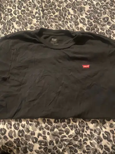 Levi’s shirt, View more
