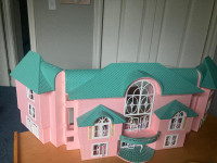 Mega Bloks Fantasy Dream Home and Sunshine Gardens