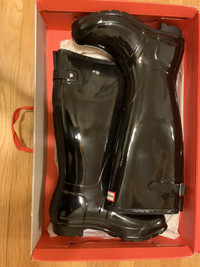 Hunter Original Women’s Tall Gloss Rain Boots (NEW)