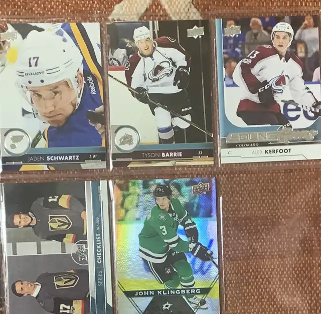 Hockey cards in Arts & Collectibles in Ottawa - Image 7