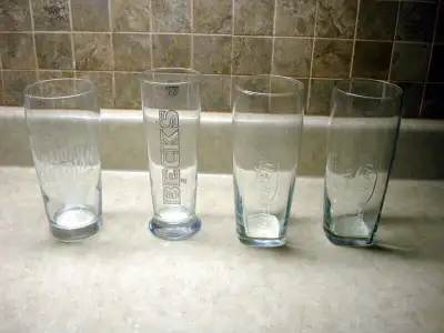 4 High Quality Beer Glasses Canadian Beck’s Budlight - $2 each, View more