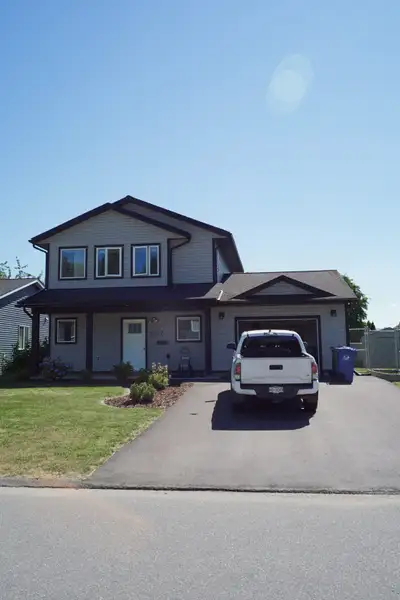 Location: Smith Ave, Terrace Year Built: 2018 Bedrooms: 3 Baths: 2.5 Property Tax: $4.299.69 Land Si...