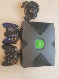 Original Xbox CFW Evolution + 2 oem controllers + loaded games