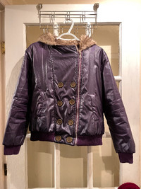 Manteau pour femme mauve (petit) / Purple coat for woman (small)