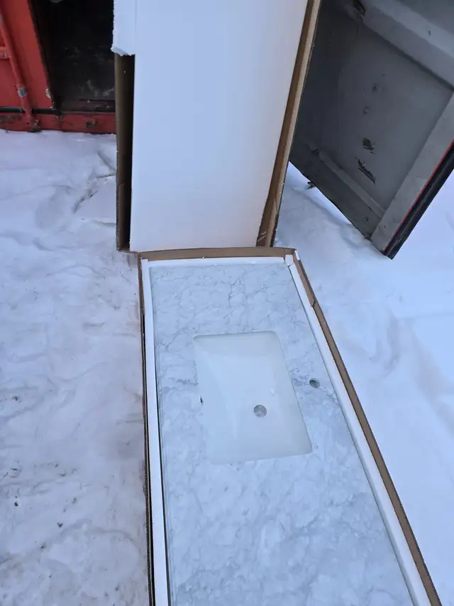 75-inch long Carrera Marble countertop -single-hole faucet mount in Plumbing, Sinks, Toilets & Showers in Calgary - Image 9