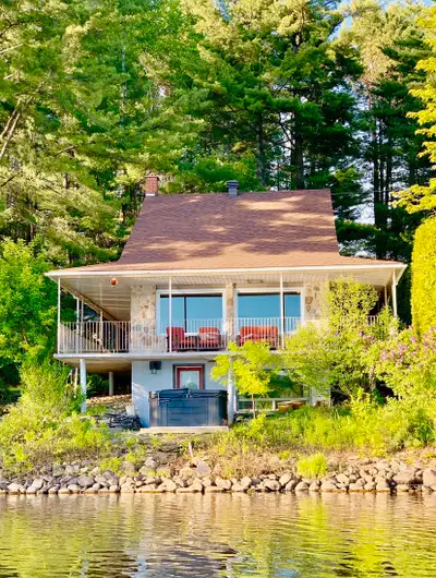 Location Court Terme, Lac de Stoke en Estrie près de Sherbrooke Tout meublé Prix à discuter selon le...