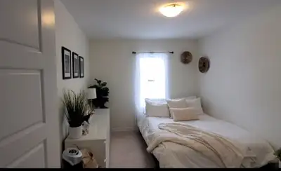 1 Bedroom To Rent for Female Professionals Only in Kitchener