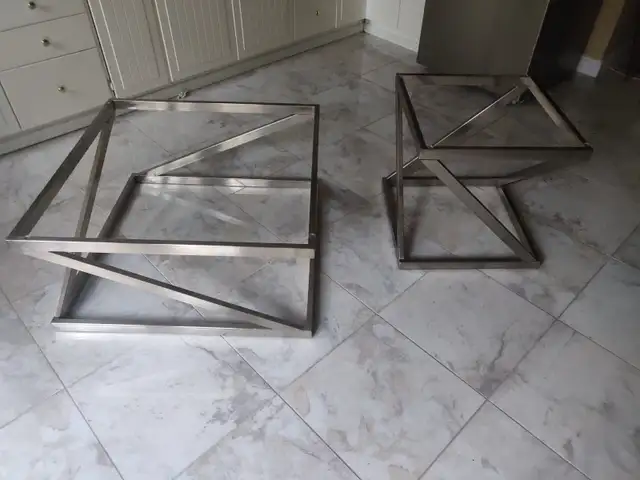 2 Piece Glass Top Table Set in Coffee Tables in Hamilton - Image 3