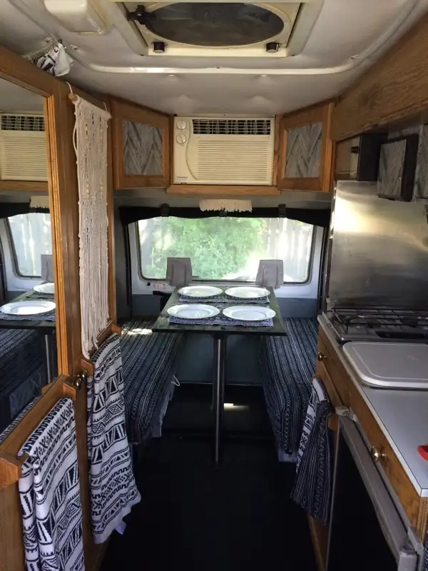 Roadtrek camper van in RVs & Motorhomes in Longueuil / South Shore - Image 4