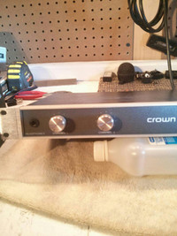 Crown D60 Vintage Amplifier