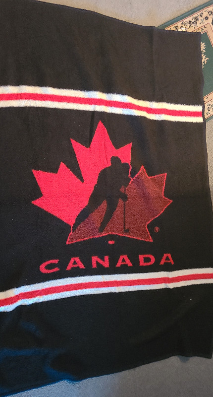 TEAM CANADA HOCKEY 74 INCH X 53 INCH BLANKET $15 in Arts & Collectibles in Calgary