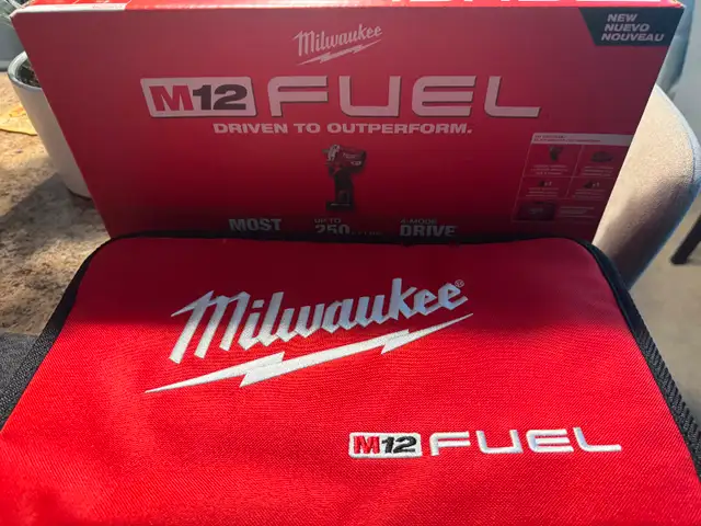 MILWAUKEE M12 FUEL 1/2 IMPACT SET62863280422275122