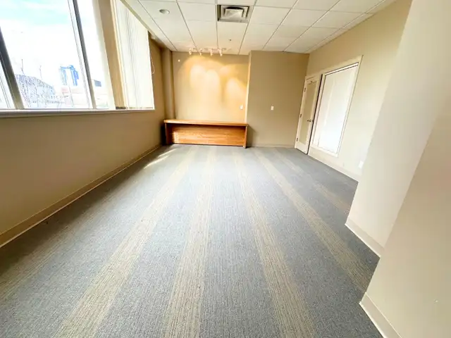 Private Office Room for Rent | South Facing | Approx 270 sq ft