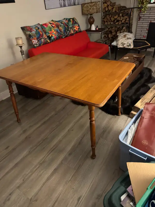dining room table 571057931195535362