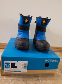 snow boots kids size 12
