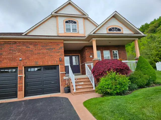 Exterior season is upon us in Painters & Painting in Hamilton - Image 3