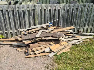 Planches de Bois, View more