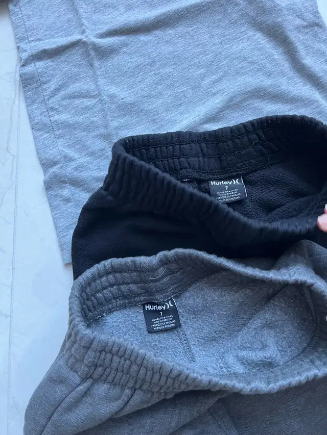 Hurley Clothes Bundle Size 6/7 in Kids & Youth in Markham / York Region - Image 3