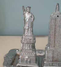 Vintage Landmarks Statue of Liberty & Empire State salt & pepper