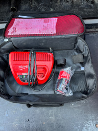 Milwaukee M12 battery kit