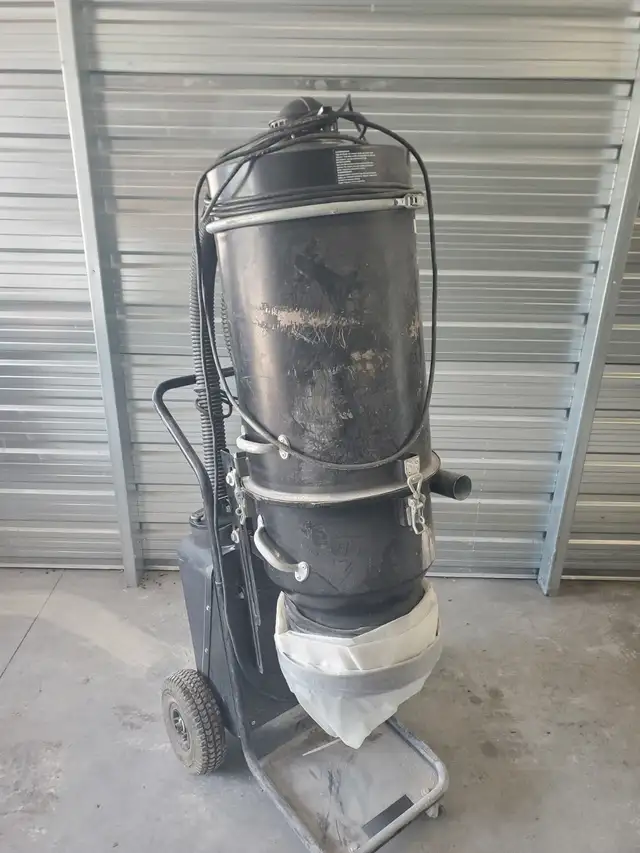 Concrete grinding HEPA vacuum for sale