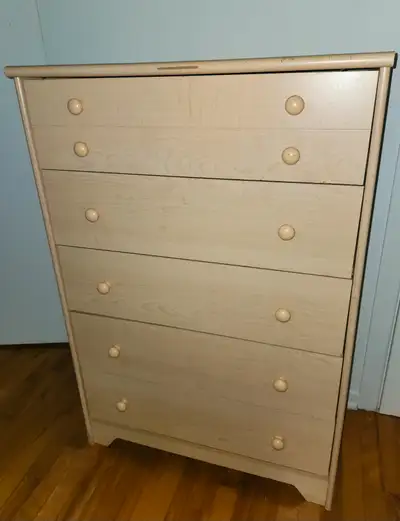 Commode 5 tiroirs, View more