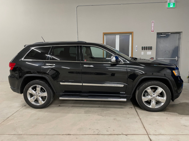 2013 Jeep Grand Cherokee Overland Edition in Cars & Trucks in Leamington - Image 2