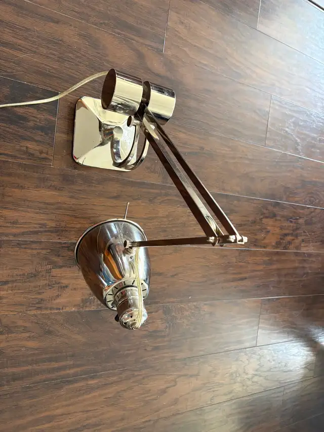 Lloyd Desk Lamp414907385576181762