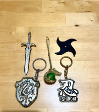 Japanese keychains/porte-clés japonais/Collier/ Necklace 