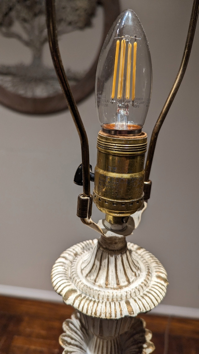 Vintage GIM 3293 Tiffany style table lamp Indoor Lighting & Fans