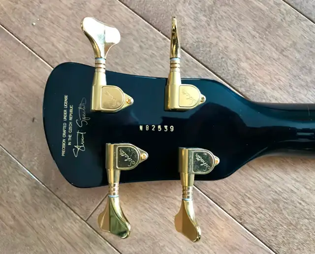 SPECTOR EURO 4 STRING SOLID MAPLE BASS + CASE in Guitars in Bedford - Image 8